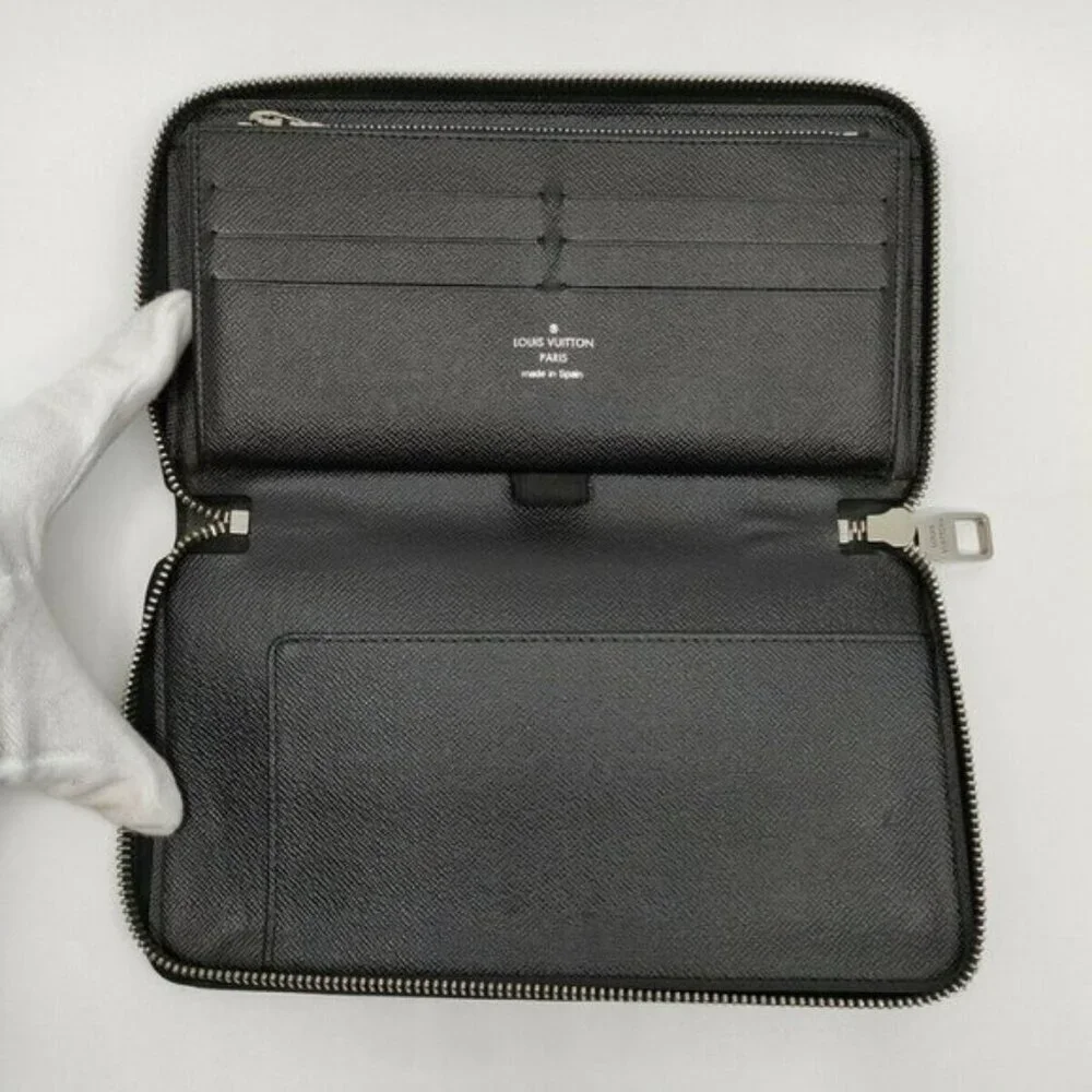 Louis Vuitton authentic louis